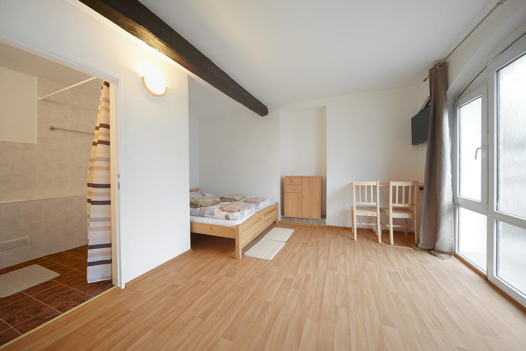 Usedlost Kotlarka Hotel Prague Ngoại thất bức ảnh