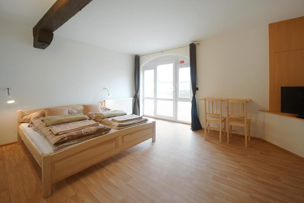 Usedlost Kotlarka Hotel Prague Ngoại thất bức ảnh